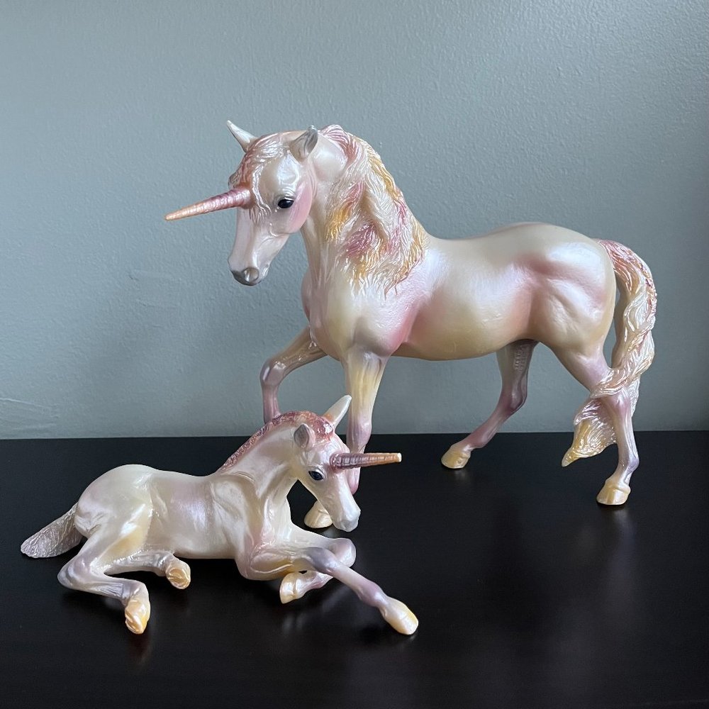 Retired Breyer Horse #3364 Alida Elidor Pearl Unicorn Marabella Mare Ashley Foal